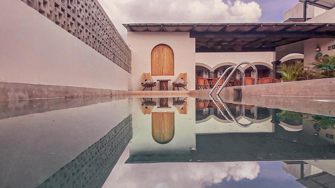 ホテル Puerta San Pedro トラケパケ エクステリア 写真