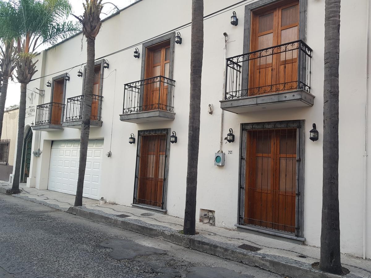 ホテル Puerta San Pedro トラケパケ エクステリア 写真